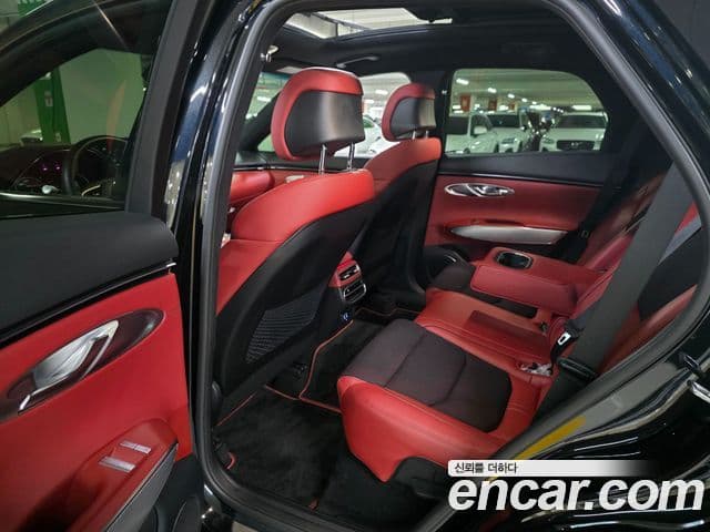 Genesis GV70 2022 — Şəkil 16/20