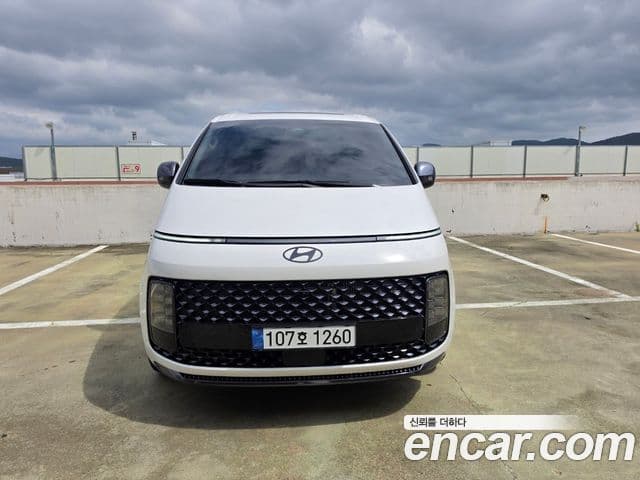 Hyundai Staria 2025 — Şəkil 9/19