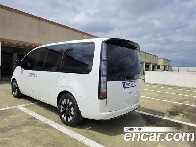 Hyundai Staria 2025 — Şəkil 3/19