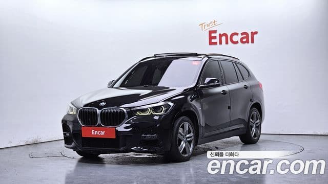 BMW X1 2022 — Фото 1/20