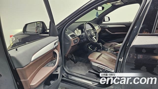 BMW X1 2022 — Фото 10/20