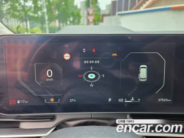 Kia Carnival 2024 — ფოტო 6/20