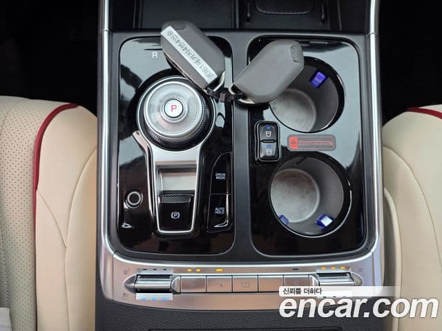 Kia Carnival 2024 — ფოტო 9/20