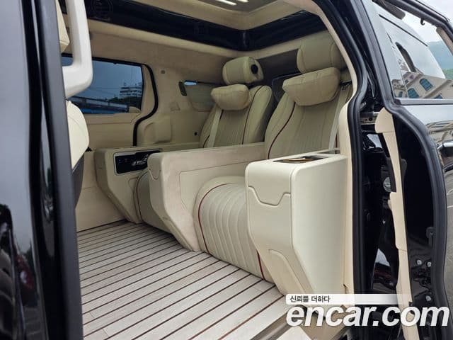 Kia Carnival 2024 — ფოტო 16/20