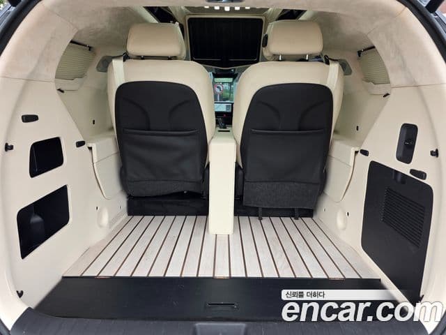 Kia Carnival 2024 — ფოტო 20/20