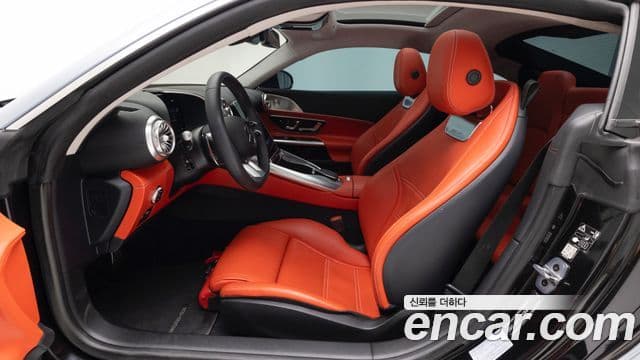 Mercedes-Benz AMG GT 2025 — Şəkil 9/20