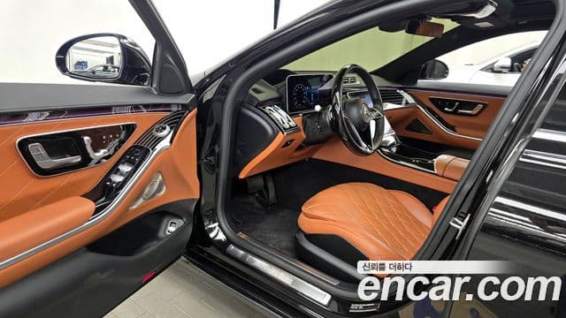 Mercedes-Benz S-Class 2023 — Фото 10/20