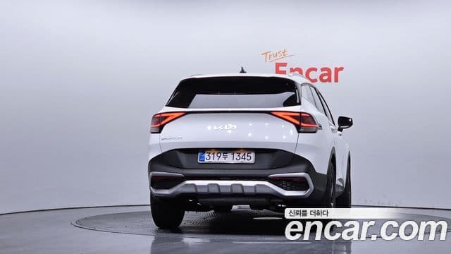 Kia Sportage 2021 — ფოტო 4/20
