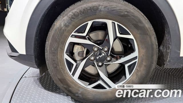 Kia Sportage 2021 — ფოტო 5/20