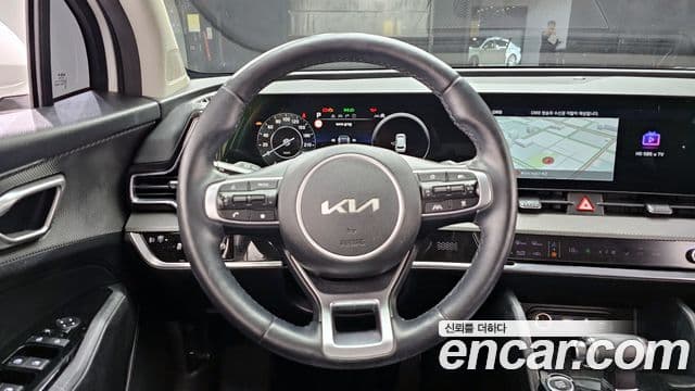 Kia Sportage 2021 — ფოტო 13/20