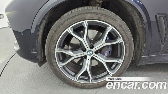 BMW X5 2022 — ფოტო 12/20