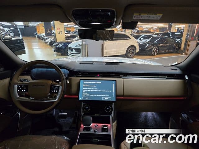 Land Rover Range Rover 2023 — ფოტო 18/20