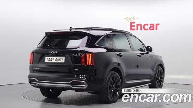 Kia Sorento 2022 — ფოტო 2/20