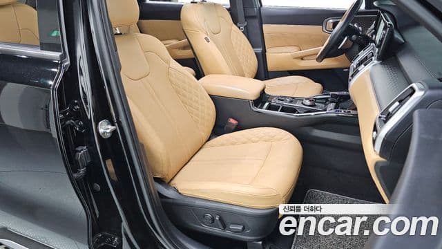 Kia Sorento 2022 — ფოტო 11/20