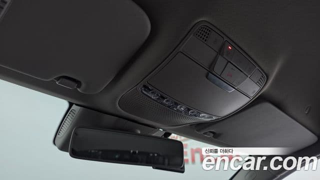 Mercedes-Benz C-Class 2020 — Şəkil 18/20
