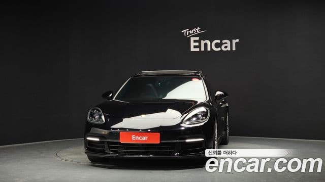 Porsche Panamera 2018 — ფოტო 3/20