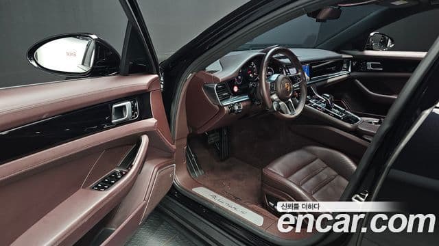 Porsche Panamera 2018 — ფოტო 11/20