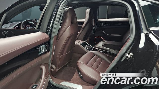 Porsche Panamera 2018 — ფოტო 12/20