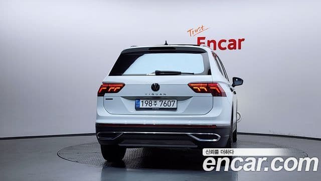 Volkswagen Tiguan Allspace 2022 — ფოტო 3/20