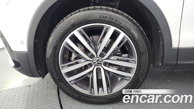 Volkswagen Tiguan Allspace 2022 — ფოტო 4/20