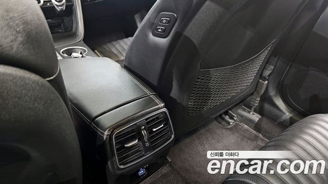 Genesis G70 2019 — Şəkil 19/20