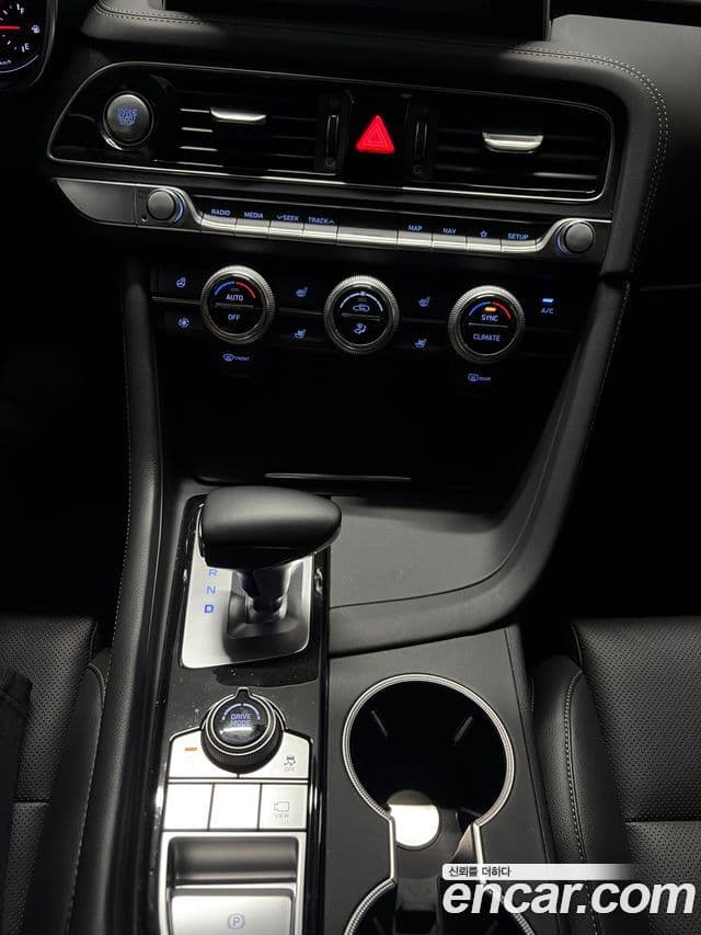 Genesis G70 2020 — фото 8 из 10