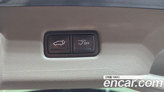 Kia Carnival 2024 — Şəkil 18/20
