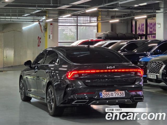 Kia K5 2023 — Şəkil 3/20