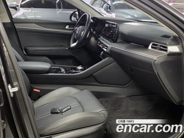 Kia K5 2023 — Şəkil 14/20