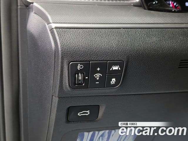 Kia K5 2023 — Şəkil 16/20