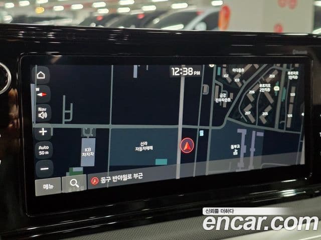 Kia K5 2023 — Şəkil 17/20
