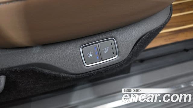Hyundai Staria 2023 — Photo 19/36