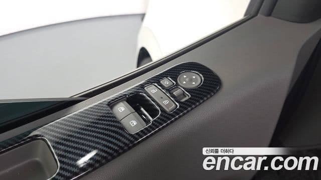 Hyundai Staria 2023 — Photo 11/36