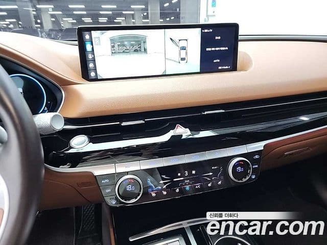 Genesis Electrified G80 2020 — ფოტო 8/17