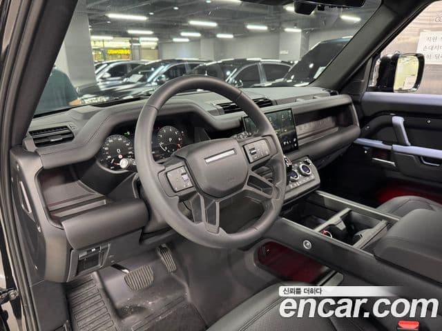 Land Rover Defender 2024 — ფოტო 5/19