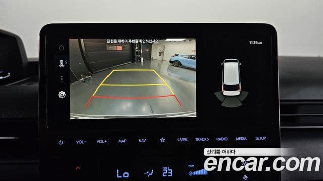 Hyundai Staria 2023 — Фото 13/20