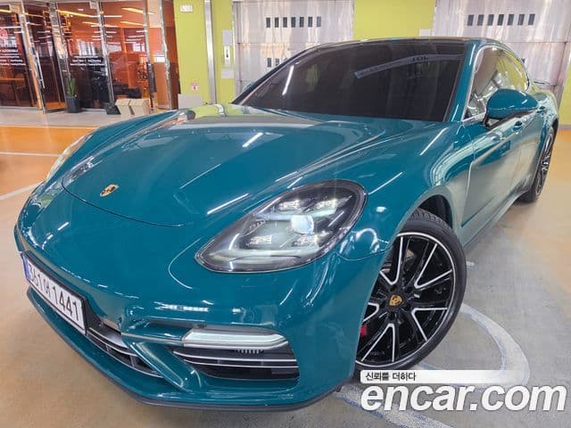 Porsche Panamera 2019 — Photo 4/20