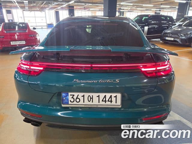 Porsche Panamera 2019 — Photo 14/20