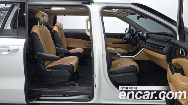 Kia Carnival 2020 — Şəkil 18/20