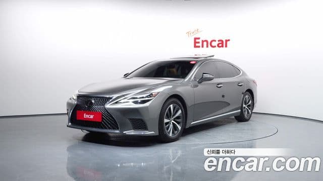 Lexus LS500 2022 — Şəkil 1/20