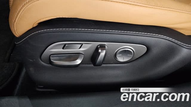 Lexus LS500 2022 — Photo 27/38