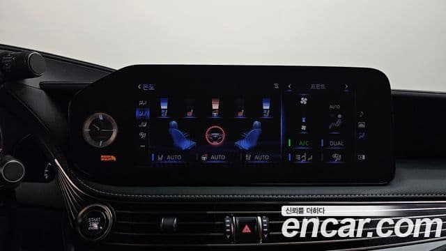 Lexus LS500 2022 — Photo 15/38