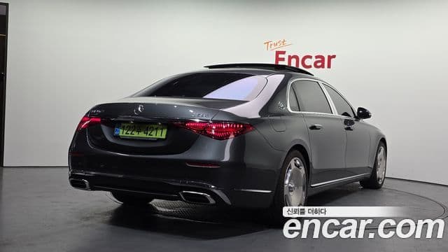 Mercedes-Benz S-Class 2022 — Photo 2/20
