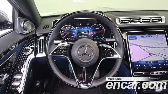 Mercedes-Benz S-Class 2022 — Photo 8/20