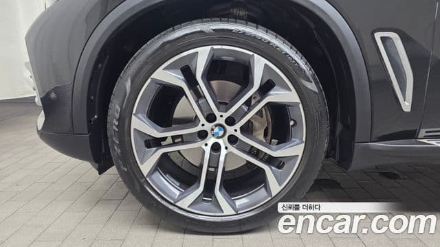 BMW X5 2022 — Photo 9/20