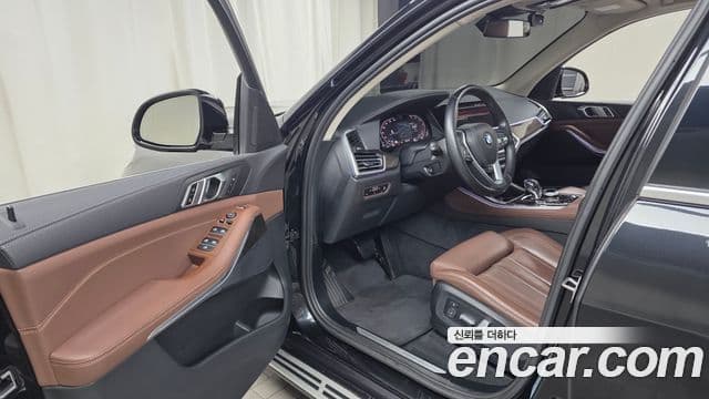 BMW X5 2022 — Photo 17/20