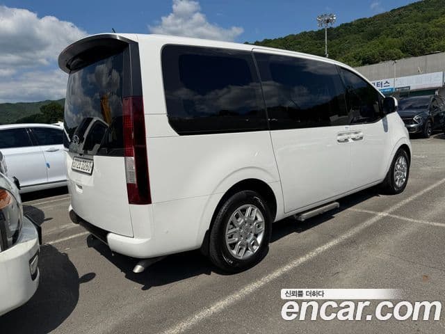 Hyundai Staria 2022 — Photo 3/20