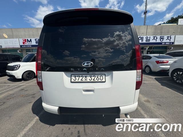 Hyundai Staria 2022 — Photo 9/20