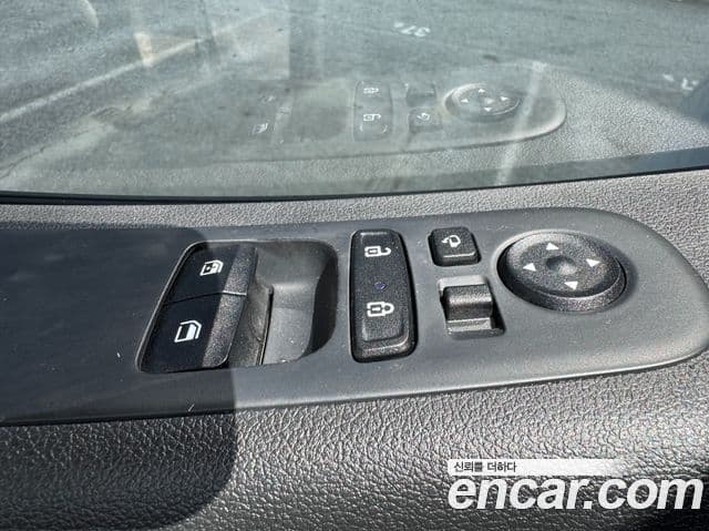 Hyundai Staria 2022 — Photo 7/20