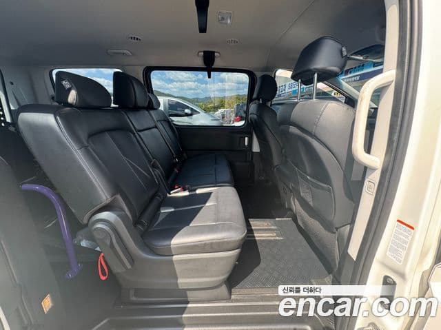 Hyundai Staria 2022 — Photo 8/20